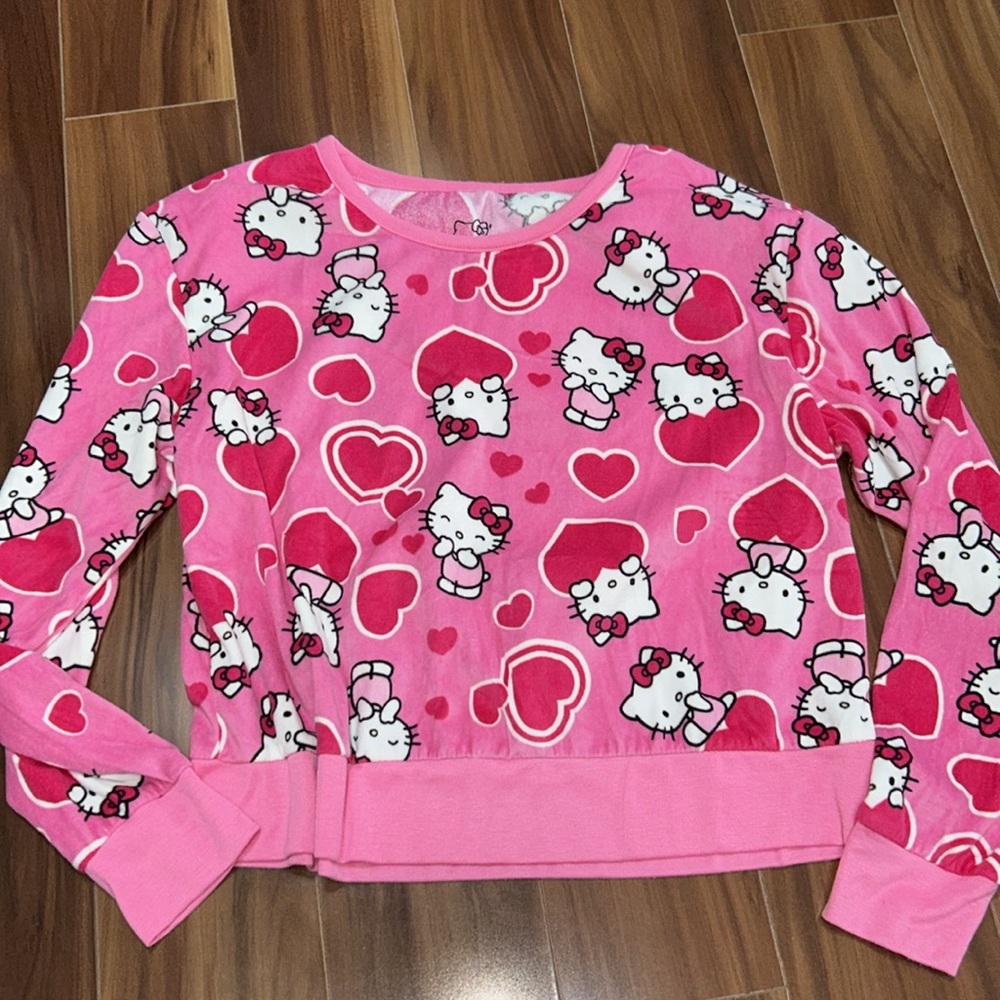 Medium Hello Kitty Sanrio light velour hot pink pajama top